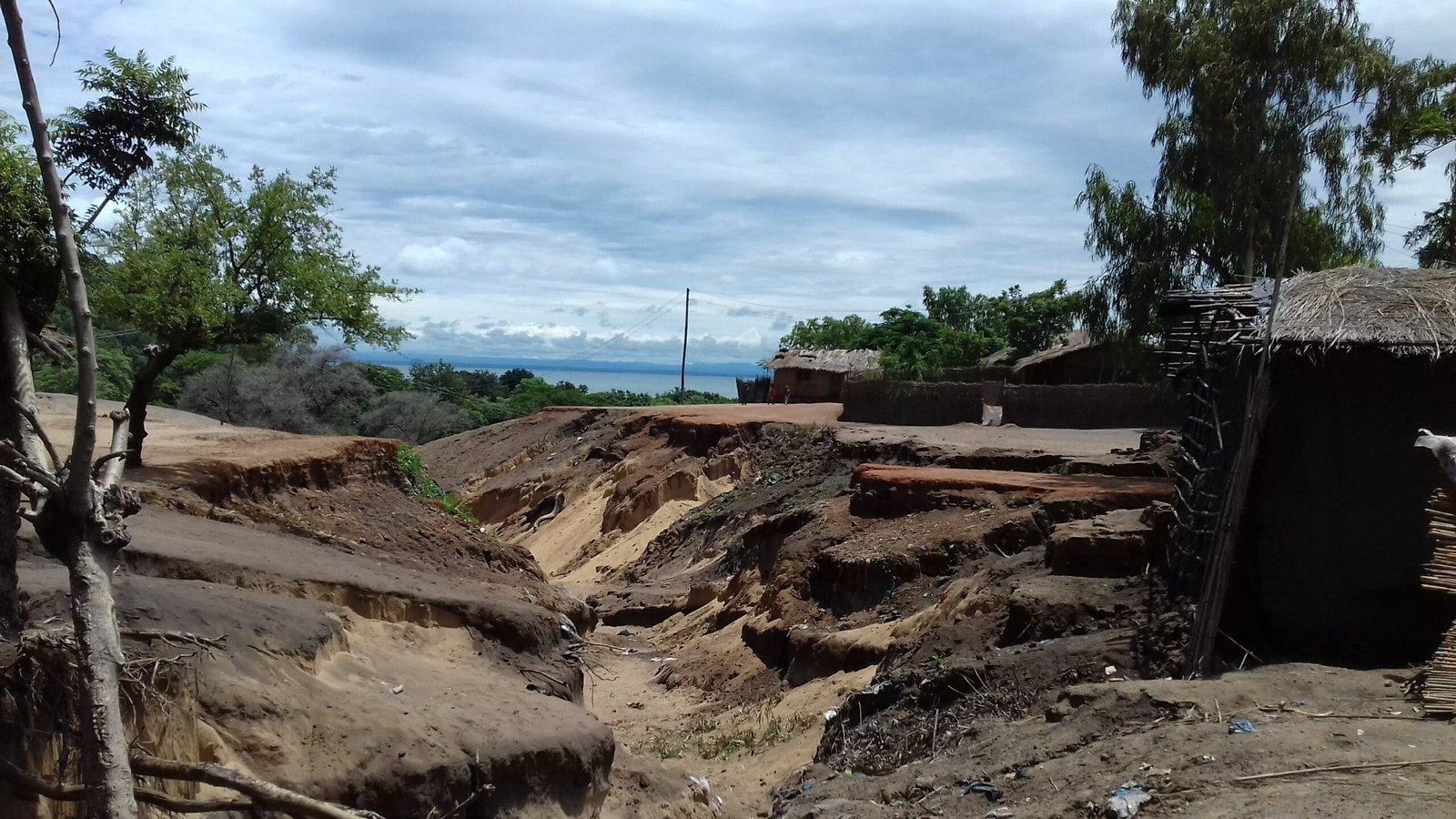 Mchenga Wa Moto: Erosion Plunges Malawian Village Into Crisis