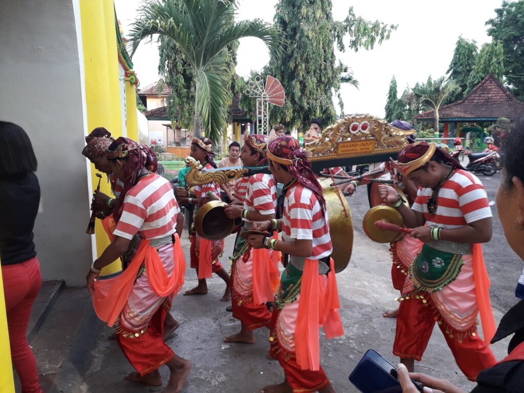 saronen ensemble sumenep