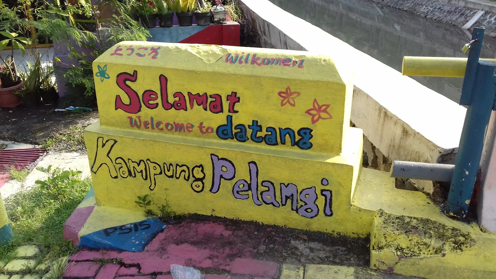 Kampung Pelangi: The Vibrancy of Colour in Semarang