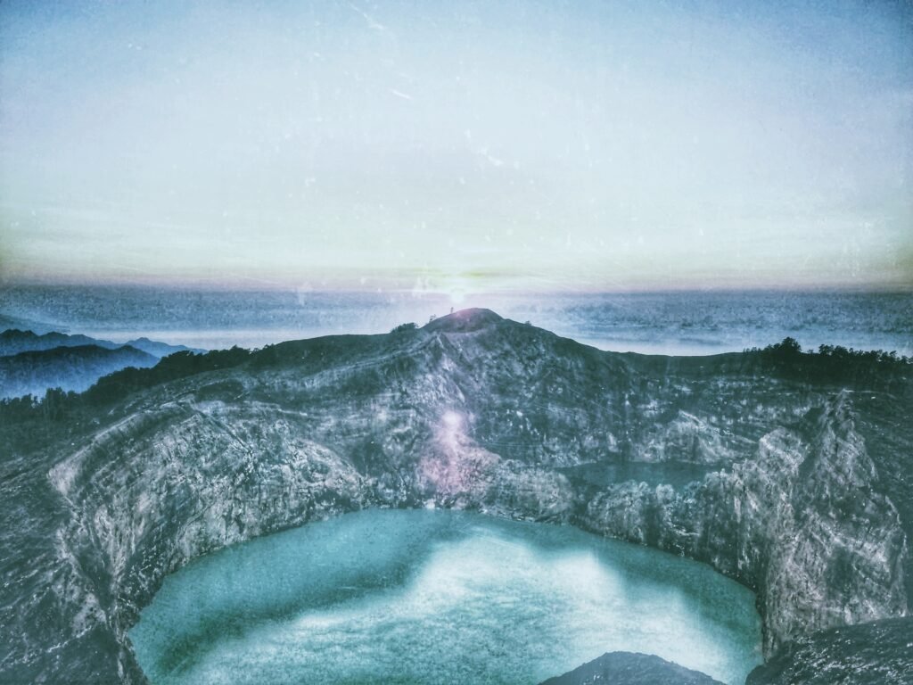 kelimutu intriguing indonesia