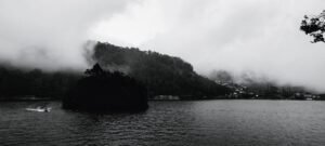 lake sarangan tempat tenang