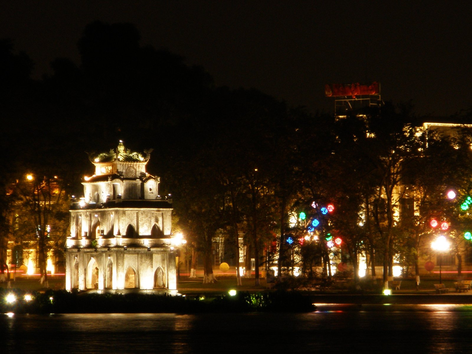 Hoàn Kiếm Lake: The Heart of Hanoi’s History